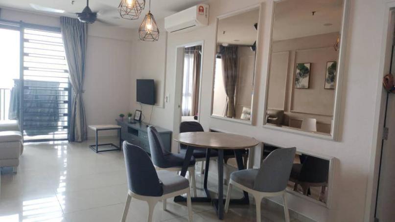 I-city By Virtue Hospitality Apartment